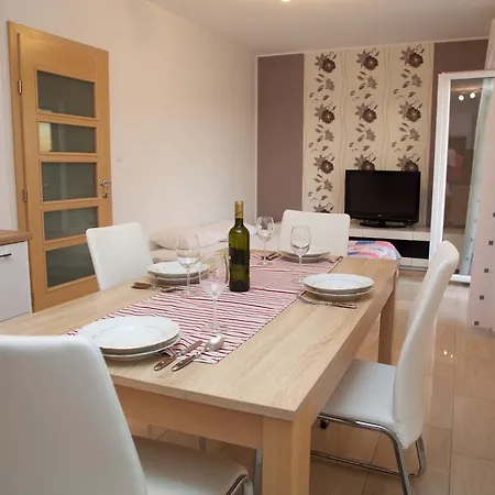 Apartamento Antonija With Pool Biograd Na Moru