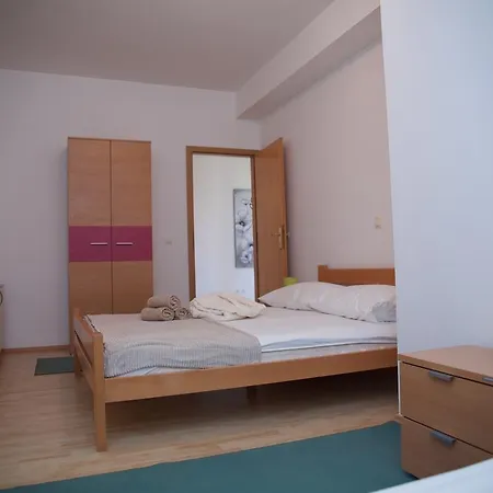 Apartamento Antonija With Pool *