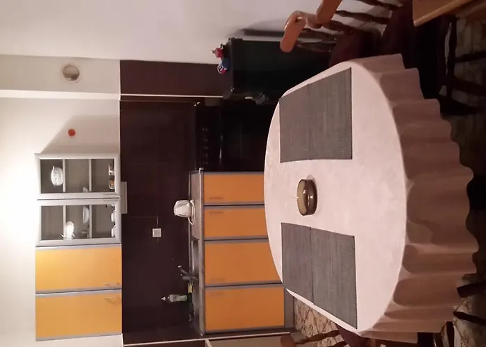 Apartamento Antonija With Pool