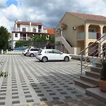 Antonija With Pool Biograd Na Moru