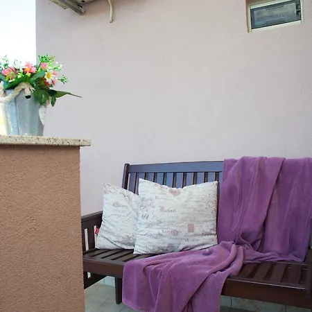 Antonija With Pool Apartman Biograd na Moru